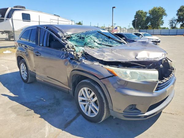 2016 TOYOTA HIGHLANDER