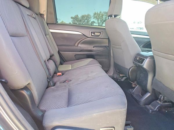 2016 TOYOTA HIGHLANDER