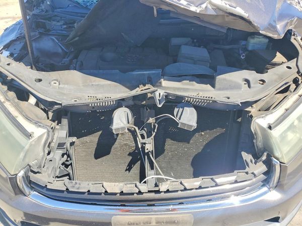 2016 TOYOTA HIGHLANDER