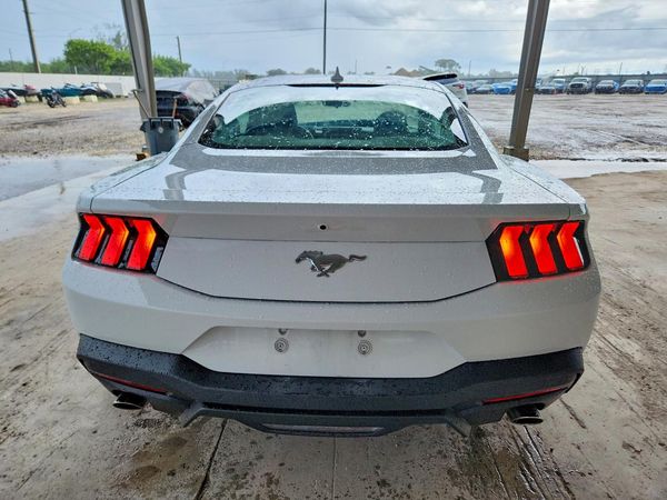 2025 FORD MUSTANG I4