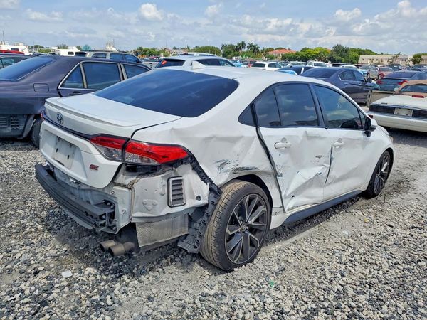 2020 TOYOTA COROLLA