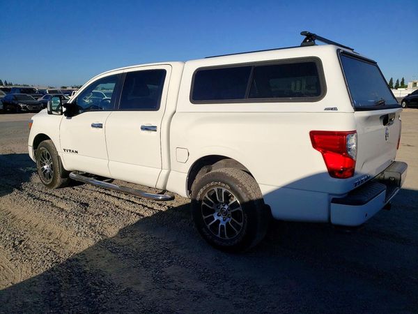 2021 NISSAN TITAN Crew Cab
