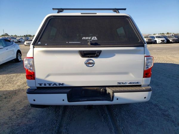 2021 NISSAN TITAN Crew Cab