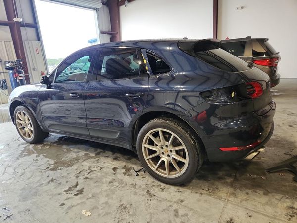 2017 PORSCHE MACAN