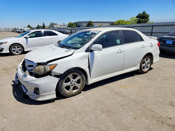 2013 TOYOTA COROLLA
