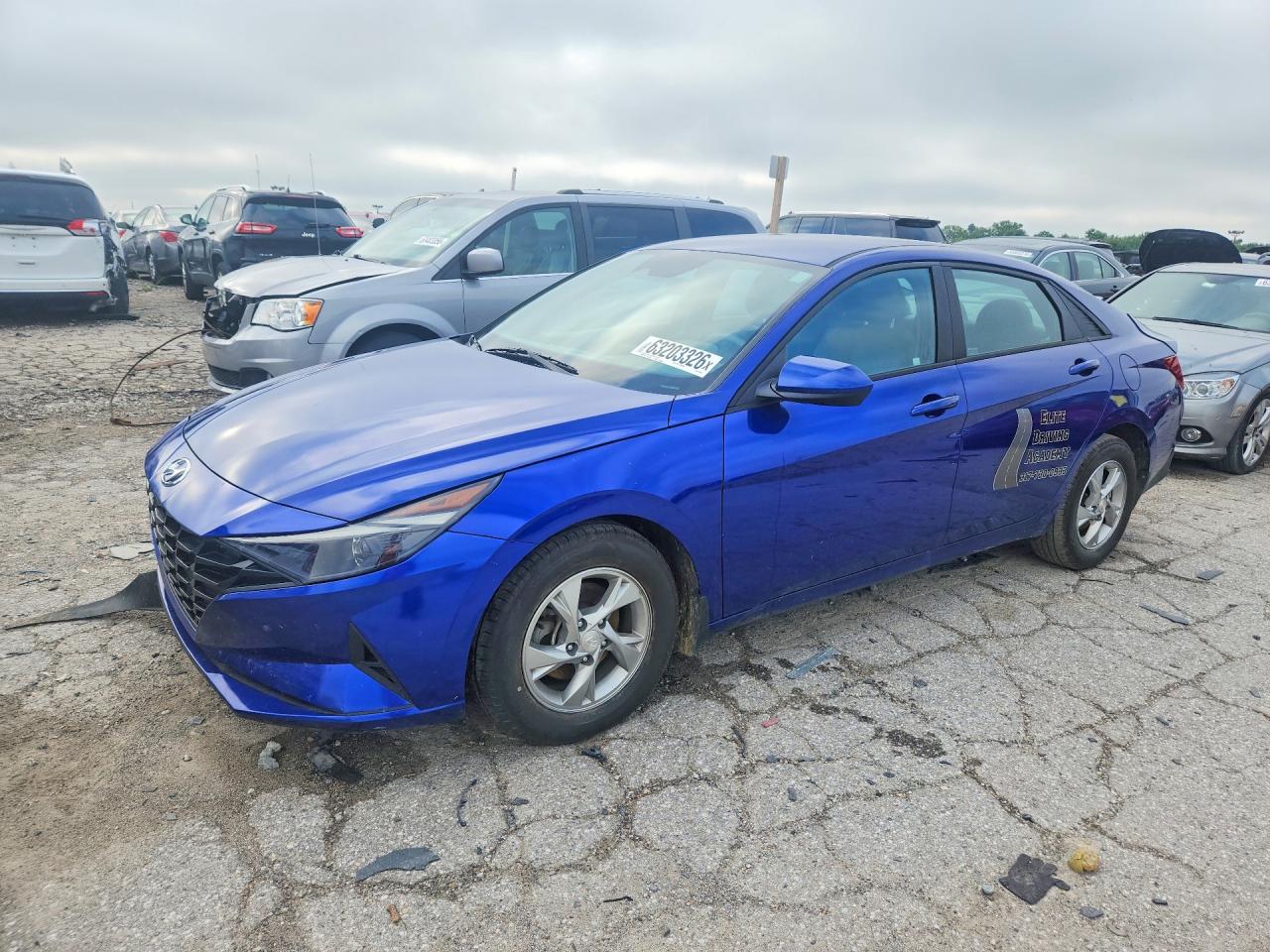 2023 HYUNDAI ELANTRA SE