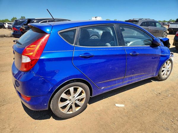 2012 HYUNDAI ACCENT GLS (Middle grade)