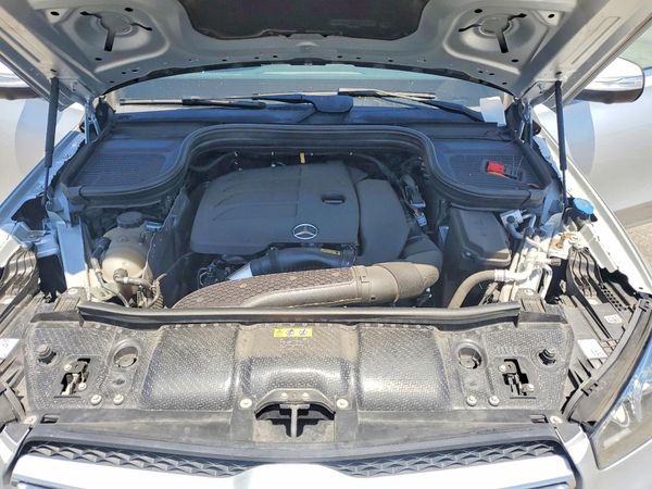 2020 MERCEDES-BENZ GLE-CLASS GLE350 — Engine bay