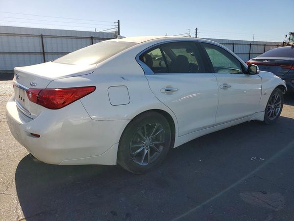 2017 INFINITI Q50