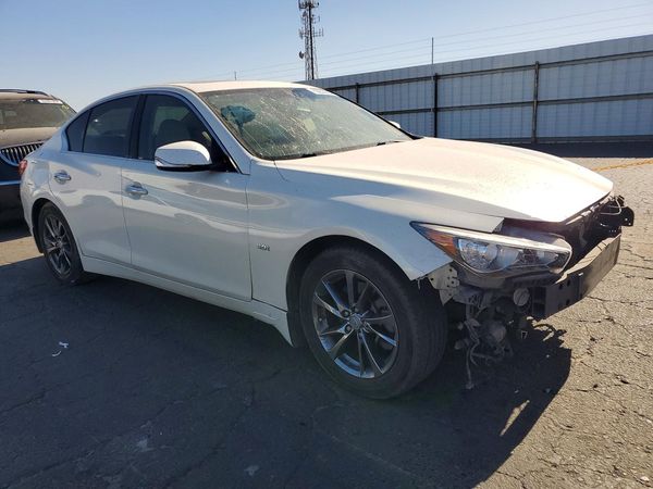 2017 INFINITI Q50