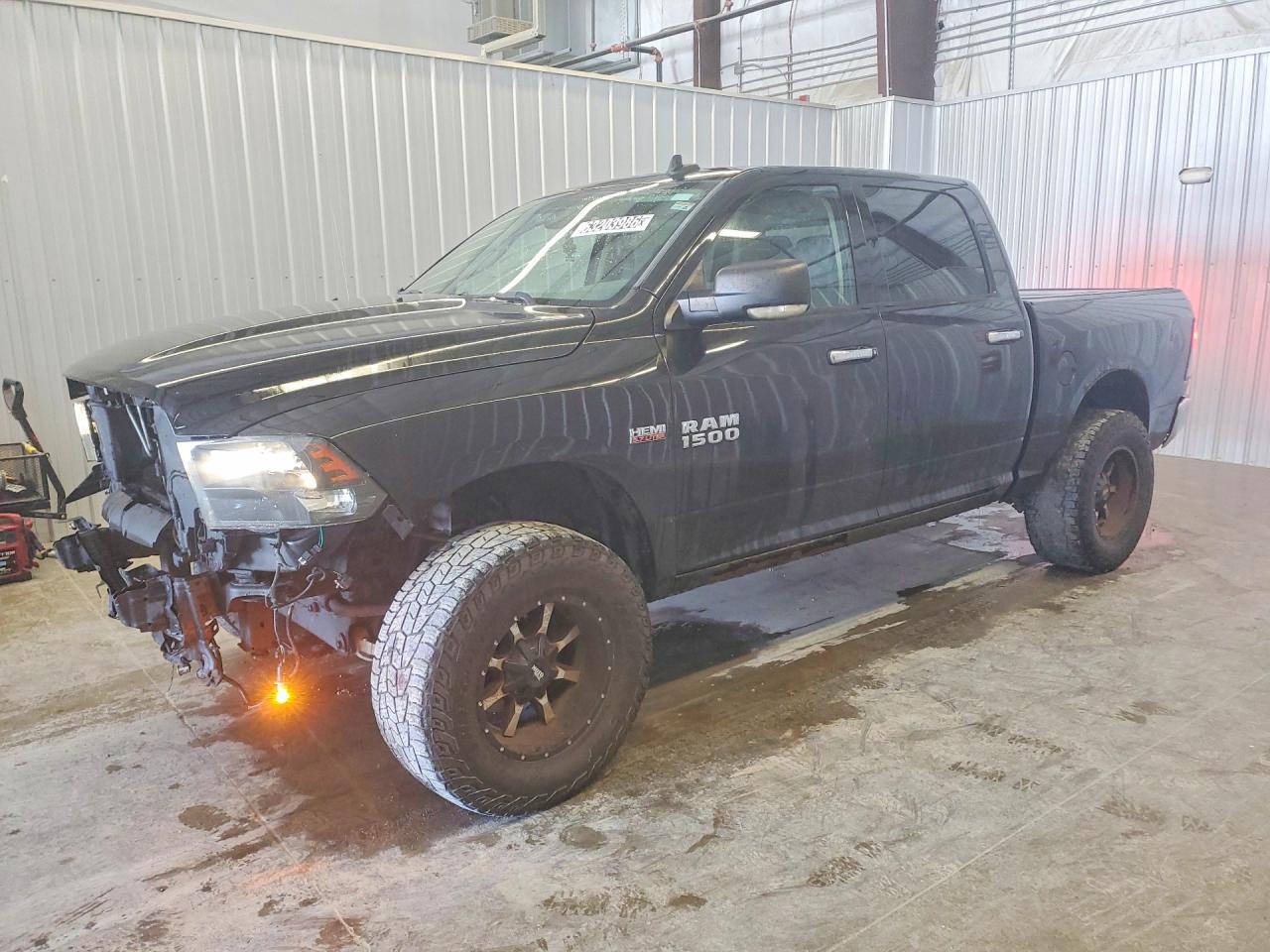 2016 RAM 1500 SLT