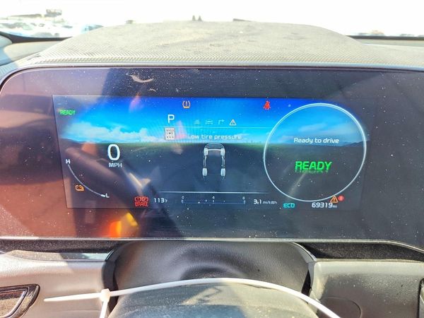 2024 KIA NIRO Wind