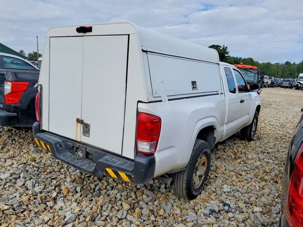 2016 TOYOTA TACOMA SR/SR5
