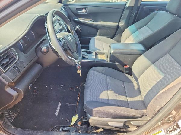 2016 TOYOTA CAMRY