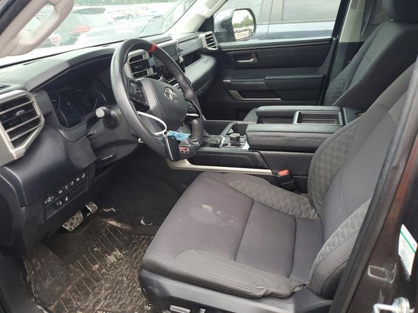 2022 TOYOTA TUNDRA SR5
