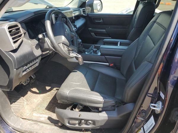2022 TOYOTA TUNDRA