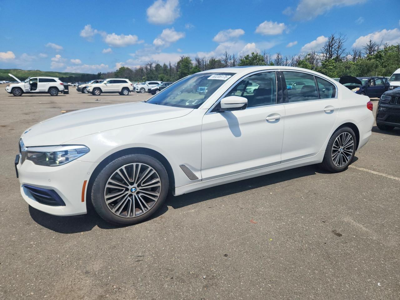 2019 BMW 530 xDrive — Front 3/4