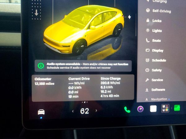 2026 TESLA MODEL Y