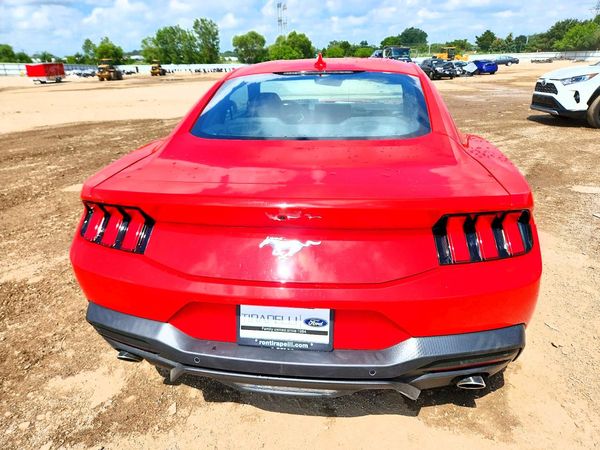 2026 FORD MUSTANG I4