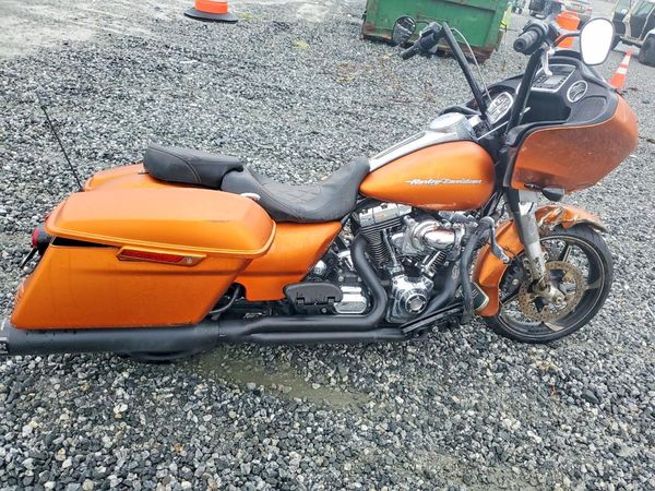 2016 HARLEY-DAVIDSON FL