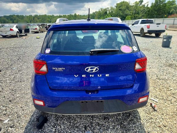 2023 HYUNDAI VENUE