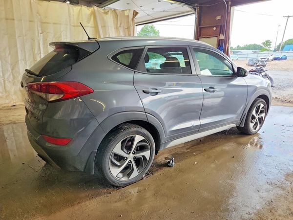 2017 HYUNDAI TUCSON
