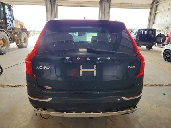 2016 VOLVO XC90