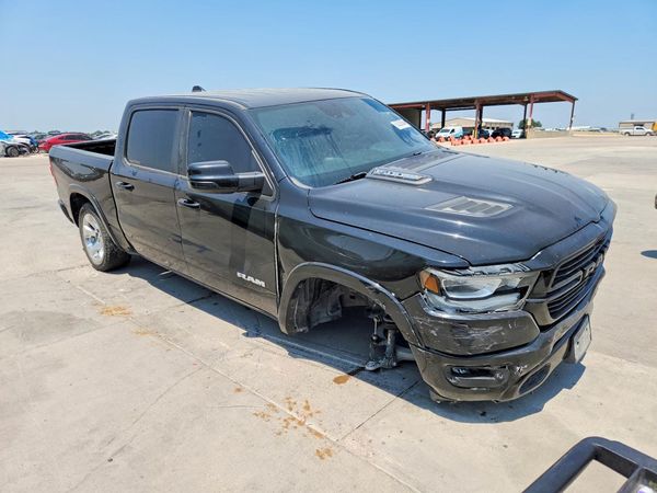 2022 RAM 1500 LARAMIE CREW CAB 4X2