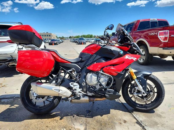 2016 BMW S 1000