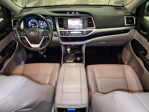 2019 TOYOTA HIGHLANDER SE/XLE