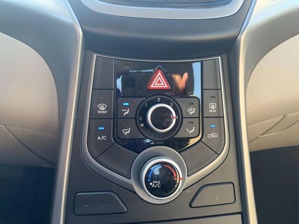 2014 HYUNDAI ELANTRA