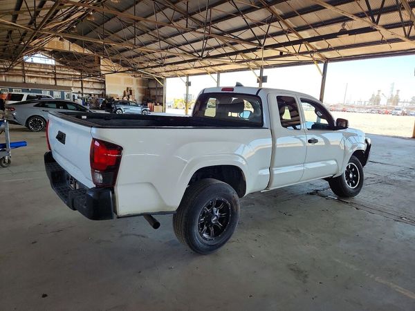 2019 TOYOTA TACOMA SR5