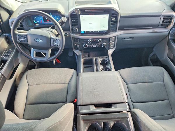 2025 FORD F150