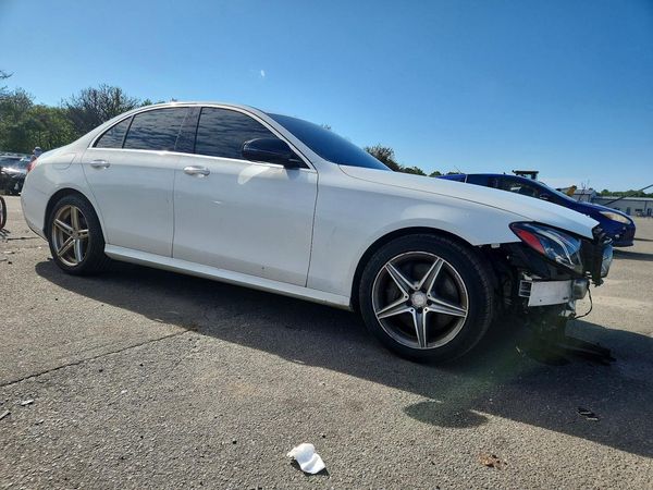 2017 MERCEDES-BENZ E E300-4M