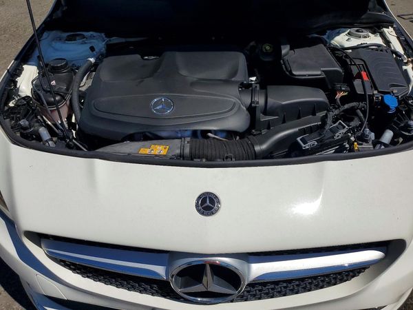 2018 MERCEDES-BENZ CLA