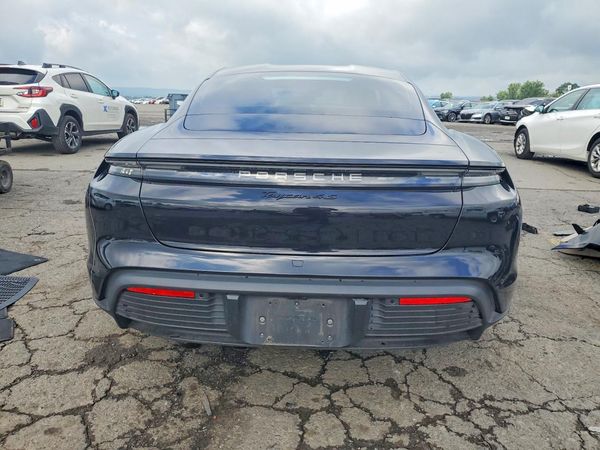 2025 PORSCHE TAYCAN