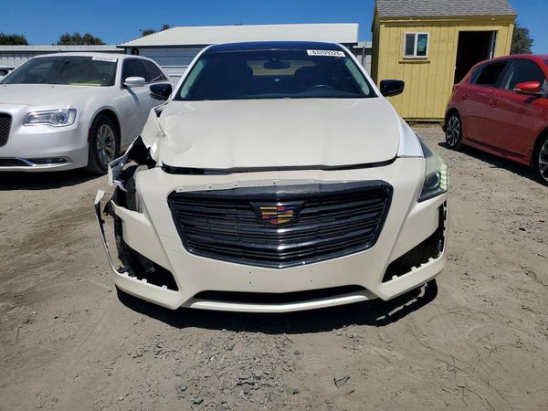 2015 CADILLAC CTS Luxury