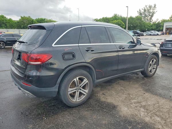 2020 MERCEDES-BENZ GLC GLC300