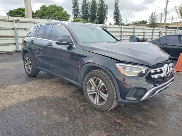 2020 MERCEDES-BENZ GLC GLC300