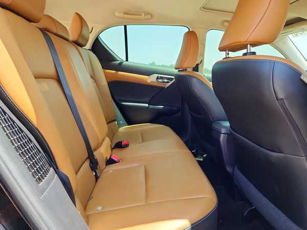 2014 LEXUS CT 200h