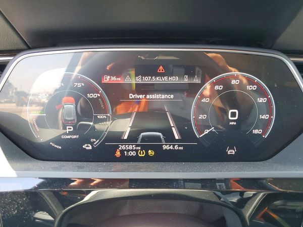 2021 AUDI E-TRON quattro Premium
