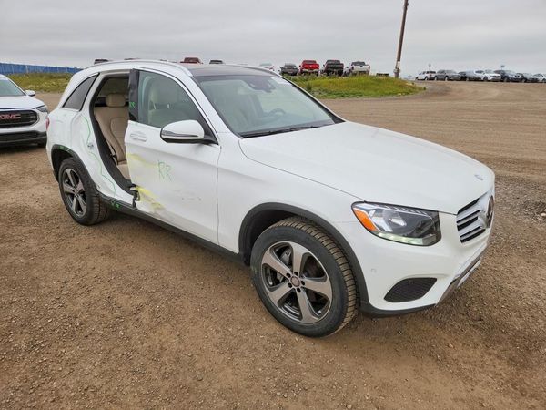 2017 MERCEDES-BENZ GLC GLC300 Base-4M