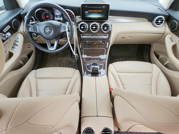 2017 MERCEDES-BENZ GLC GLC300 Base-4M