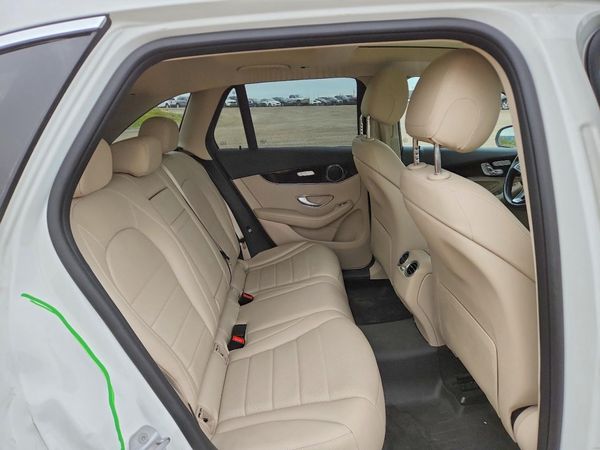 2017 MERCEDES-BENZ GLC GLC300 Base-4M