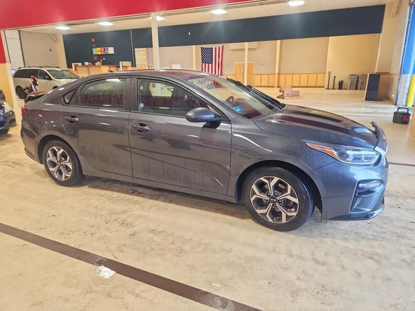 2021 KIA FORTE FE, LXS