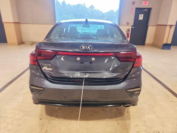 2021 KIA FORTE FE, LXS