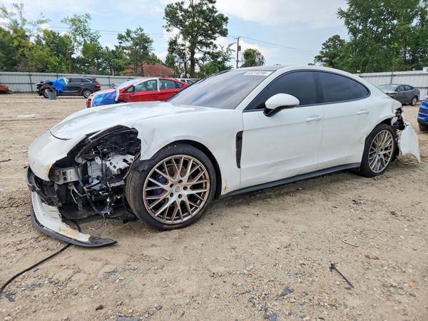2018 PORSCHE PANAMERA Base / 4