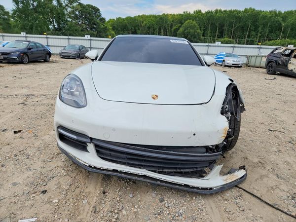 2018 PORSCHE PANAMERA Base / 4