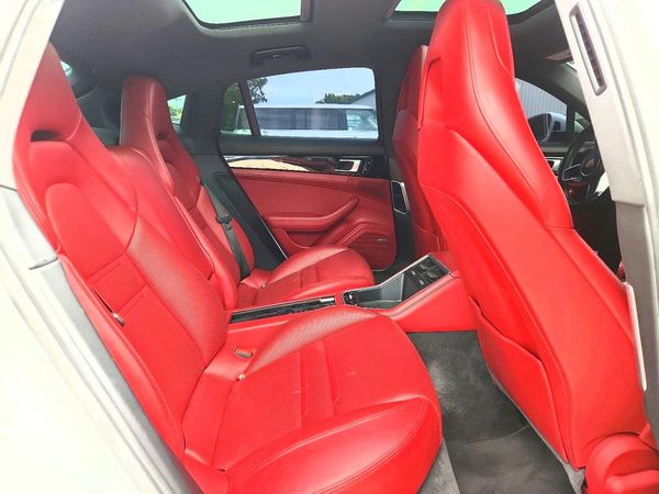 2018 PORSCHE PANAMERA Base / 4