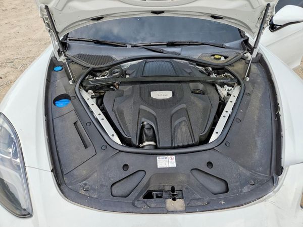 2018 PORSCHE PANAMERA Base / 4